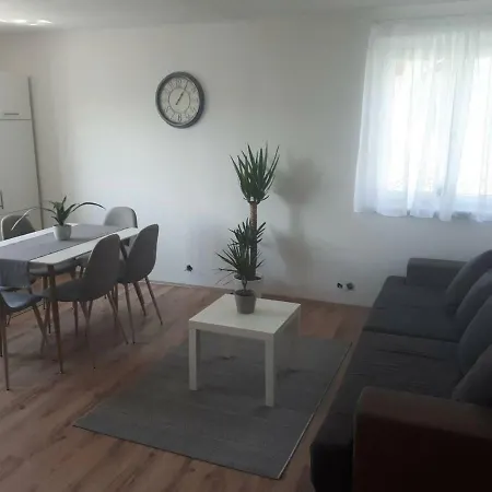 Mistel Apartman *